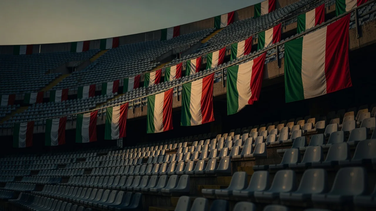 Tifosi con bandiere tricolori sugli spalti in serata